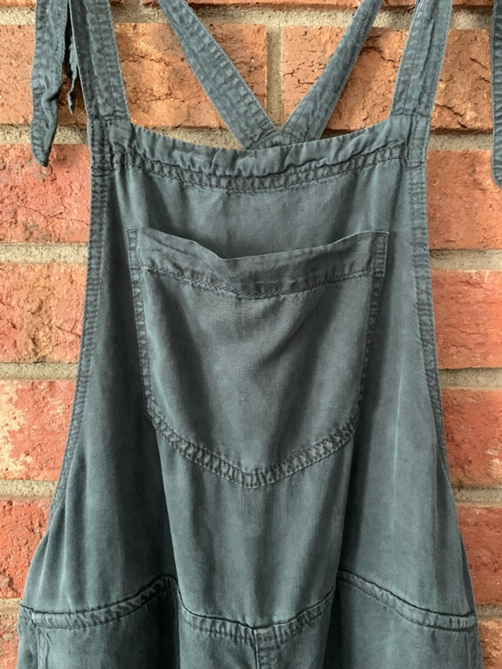Aerie Women’s Charcoal Gray Tie Casual Overalls - Picture 4 of 8